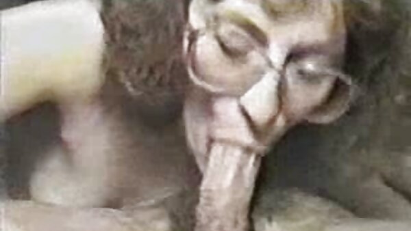 Елегантното бебе Синди Шајн голта голем дебел кур и ја тресна пичката