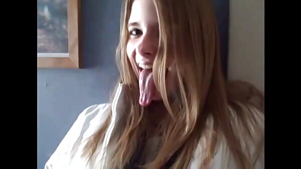 Аматерско индиско порно каде секси девојката Сита се заведува за секс